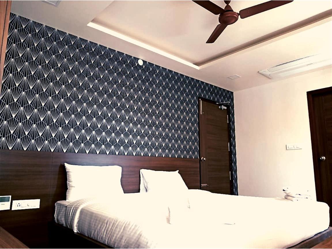 Hotel Vintage Castle Coimbatore Exterior foto